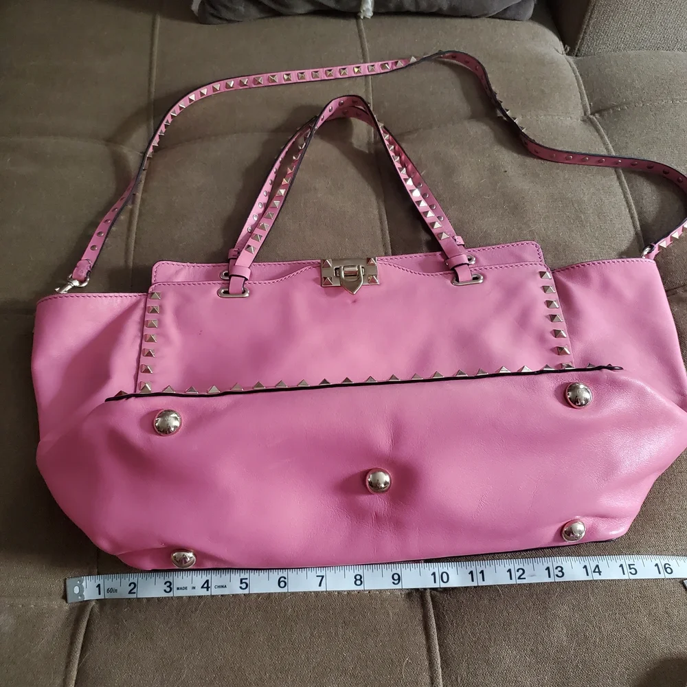💯 Valentino Garavani Rockstud Tote - Picture 6 of 16